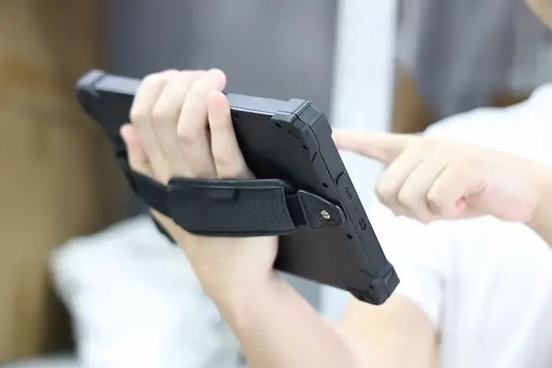 Portable rugged tablet